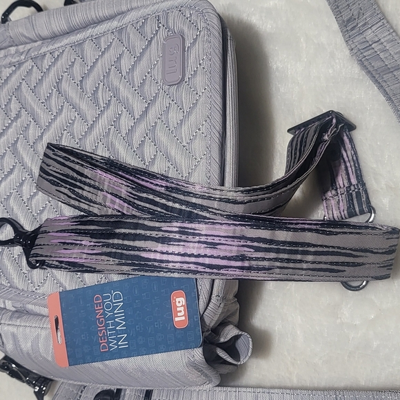 Lug Gray Quilted Messenger Bag with Geometric Design - Picture 8 of 12